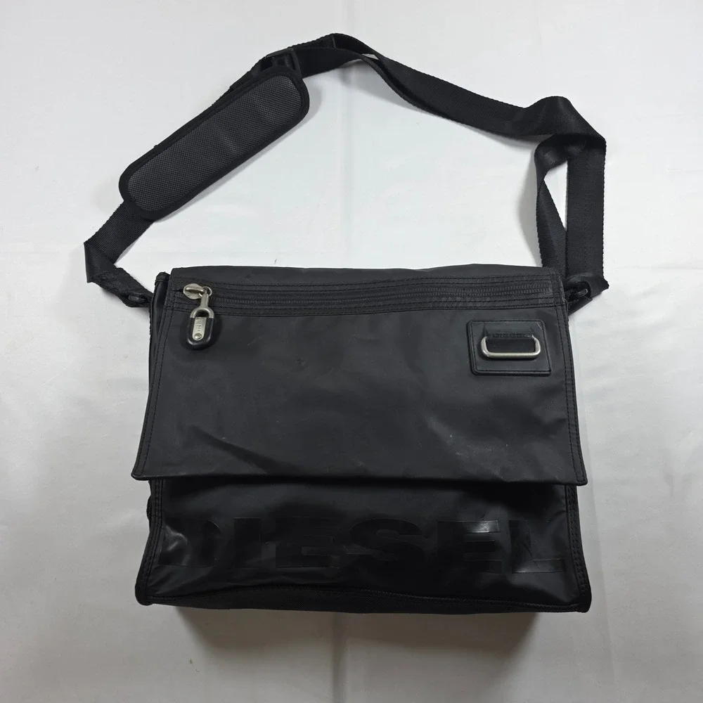 Y2K Diesel Black Nylon Messenger Bag Tonal Logo Utility Crossbody Adj Strap